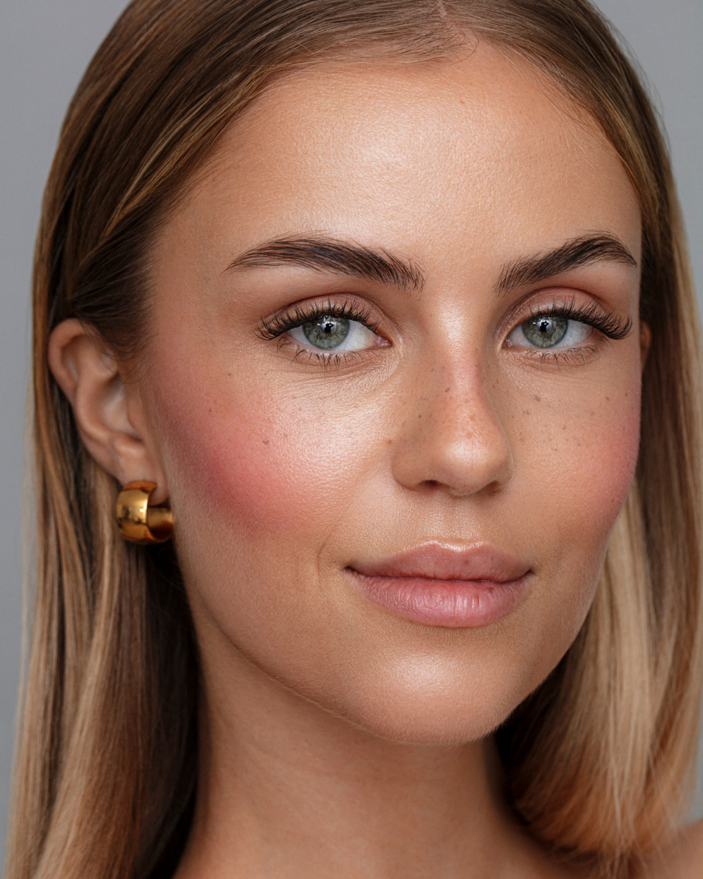Fake lashes for beginners